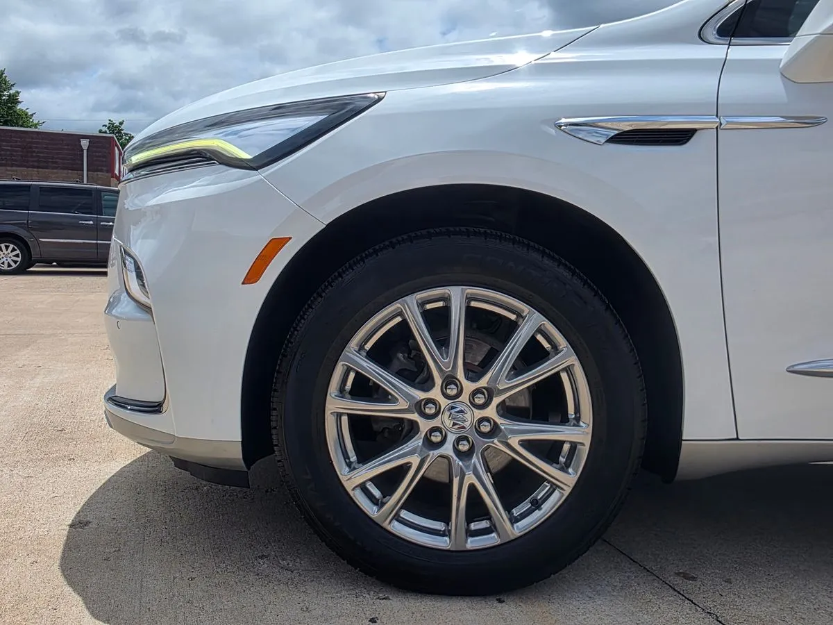 2023 BUICK Enclave - Thumbnail 32