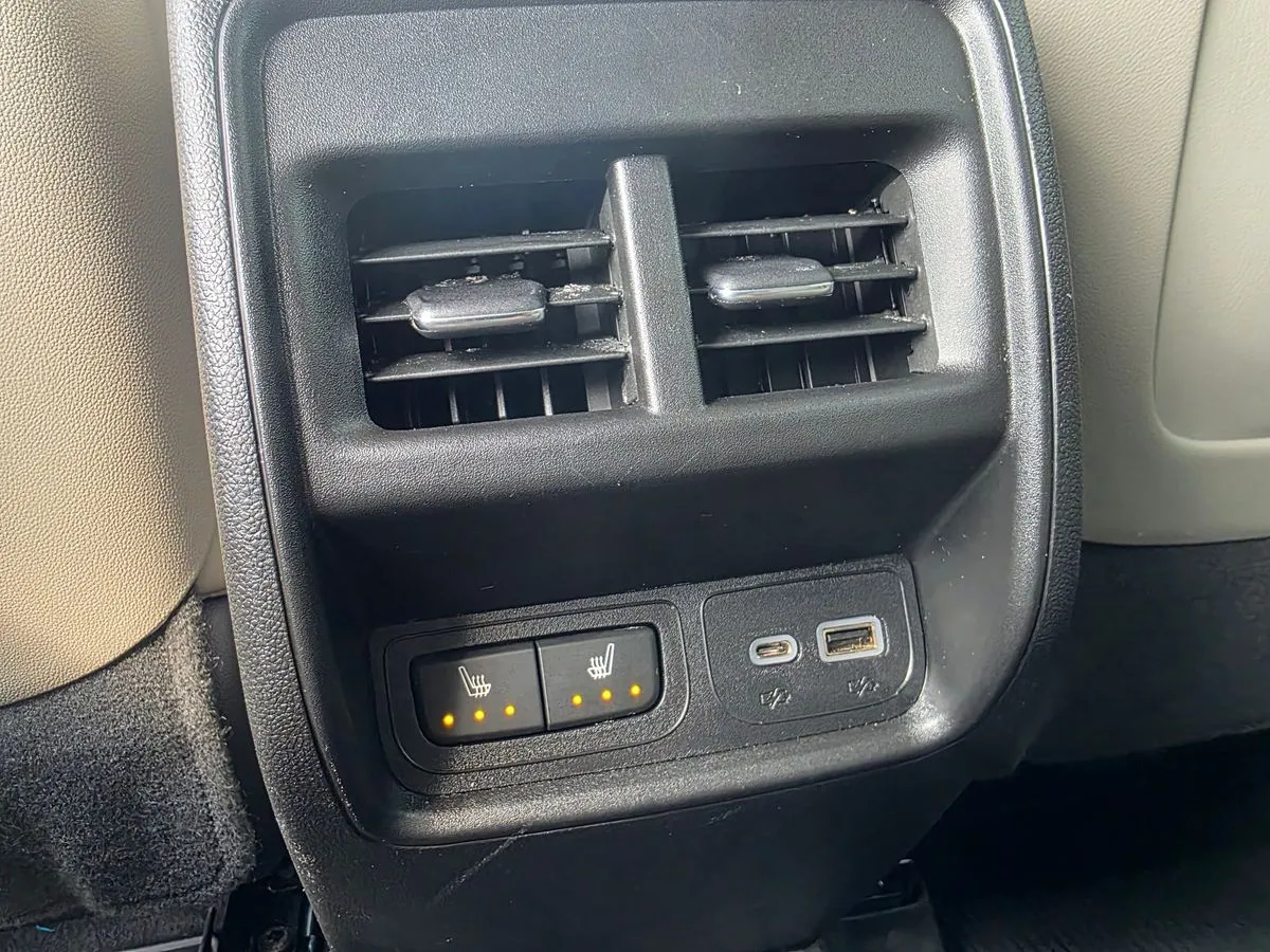 2023 CADILLAC XT4 - Thumbnail 23