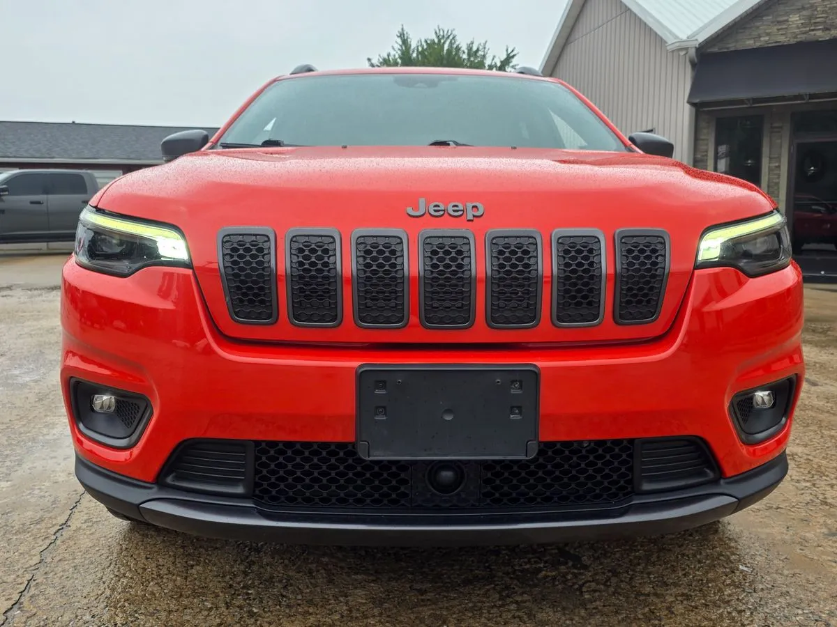 2021 JEEP Cherokee - Thumbnail 31