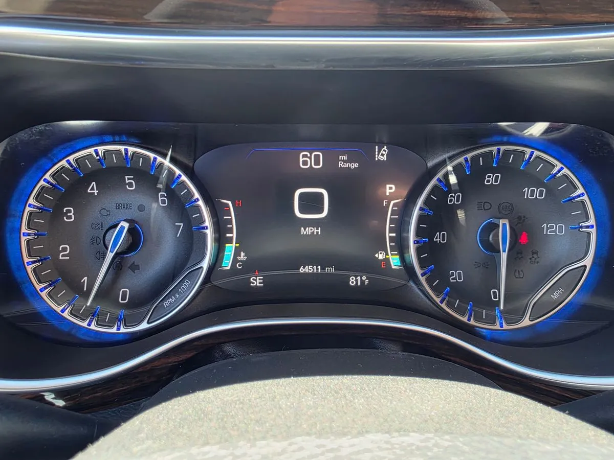 2023 Chrysler Pacifica Limited - Photo 17