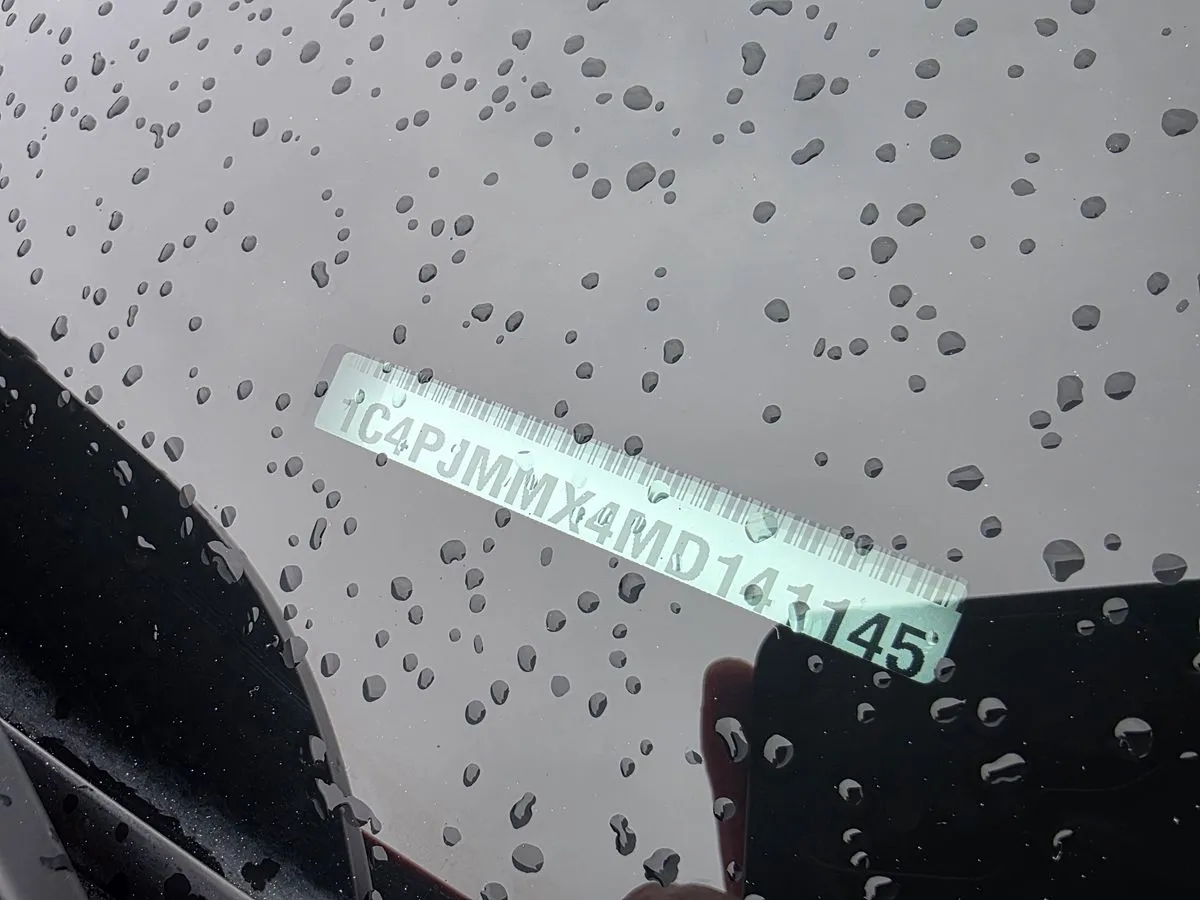 2021 JEEP Cherokee - Thumbnail 3