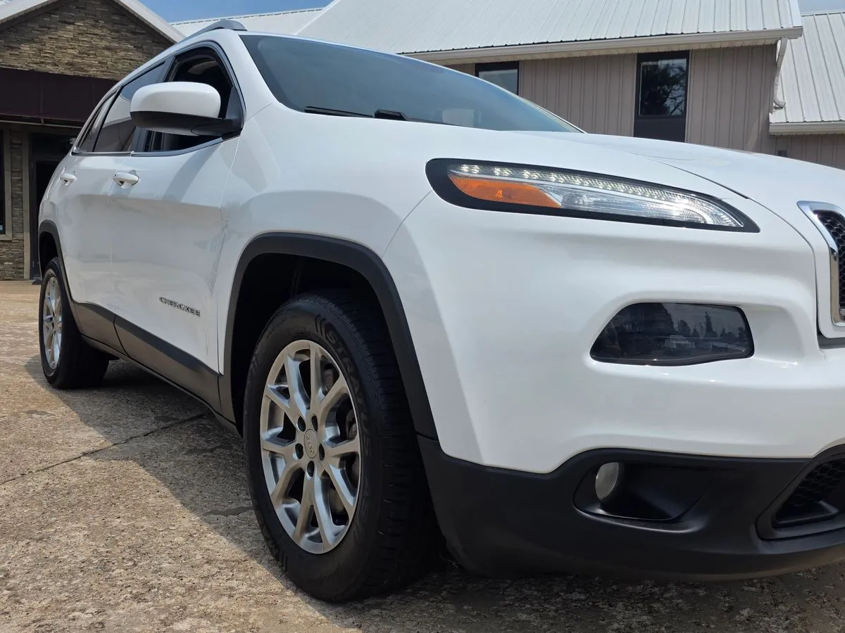 2018 JEEP Cherokee - Thumbnail 26