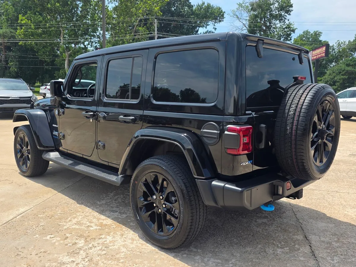 2023 JEEP Wrangler - Thumbnail 29