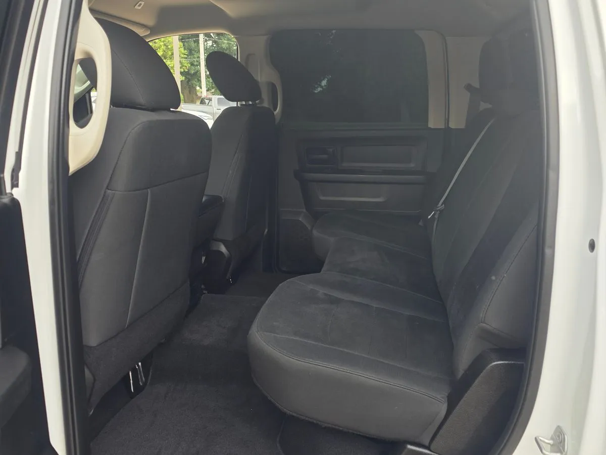 2019 RAM 1500 - Thumbnail 18