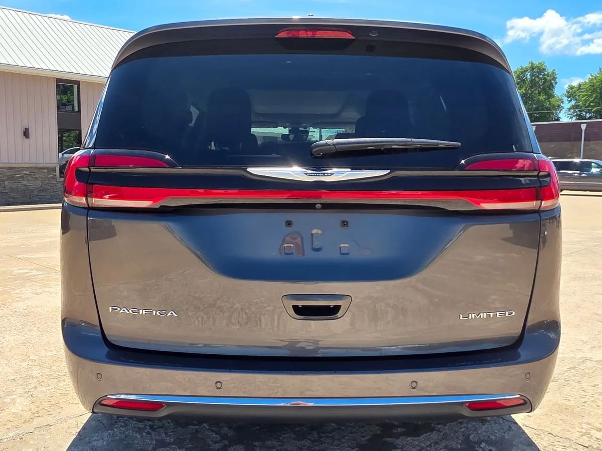2023 Chrysler Pacifica Limited - Photo 26