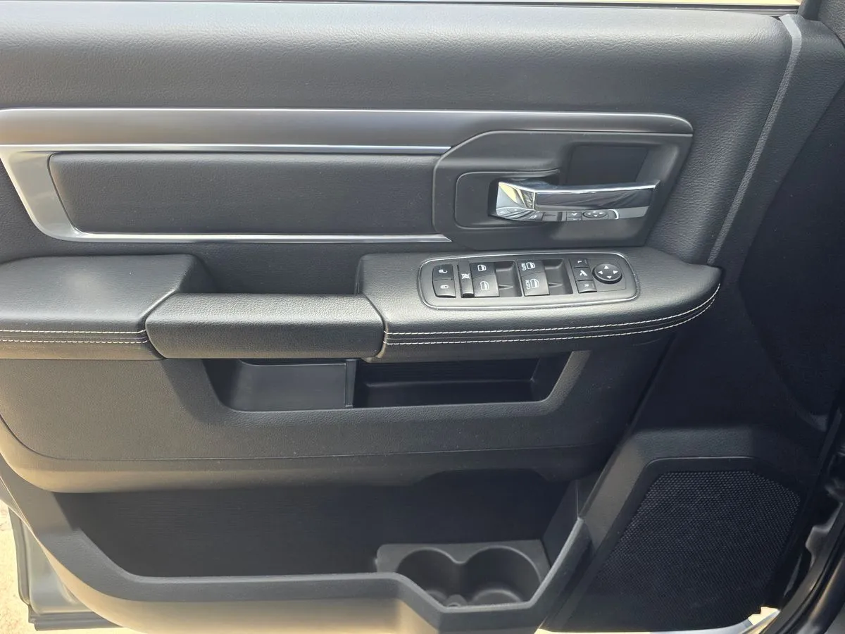 2022 RAM 1500 - Thumbnail 25
