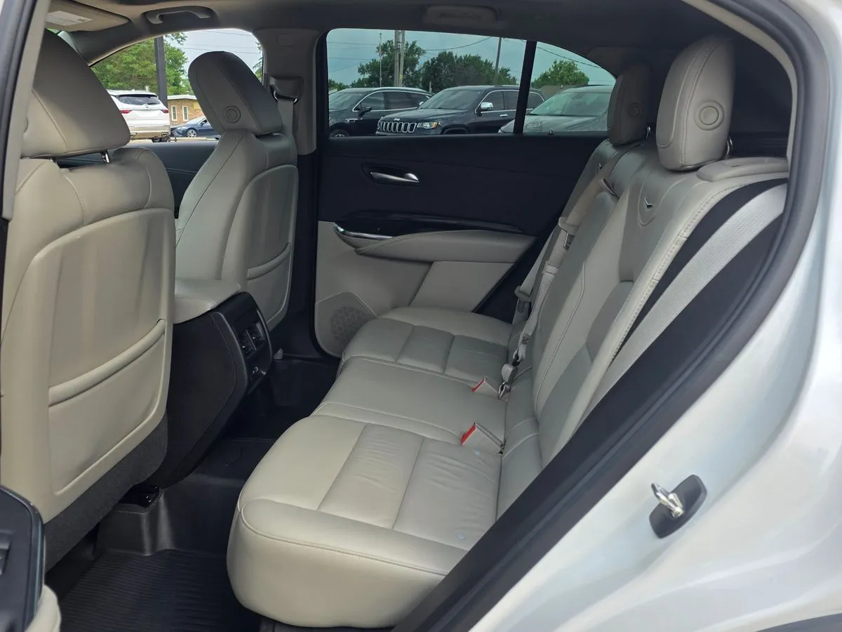 2023 CADILLAC XT4 - Thumbnail 20