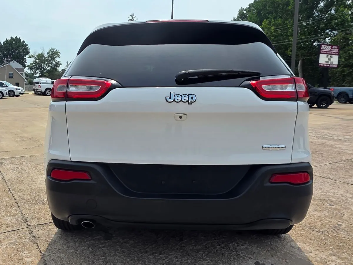 2018 JEEP Cherokee - Thumbnail 19