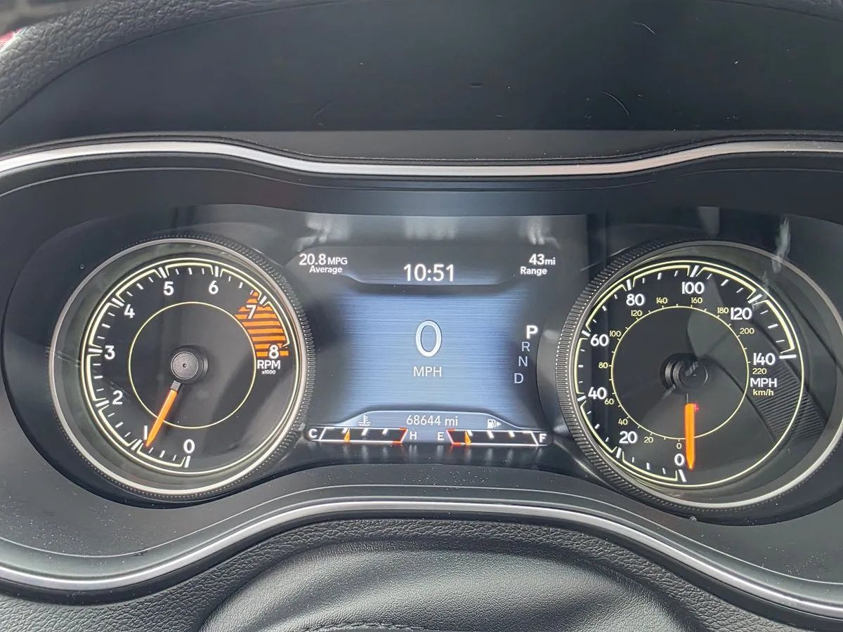 2021 JEEP Cherokee - Thumbnail 13