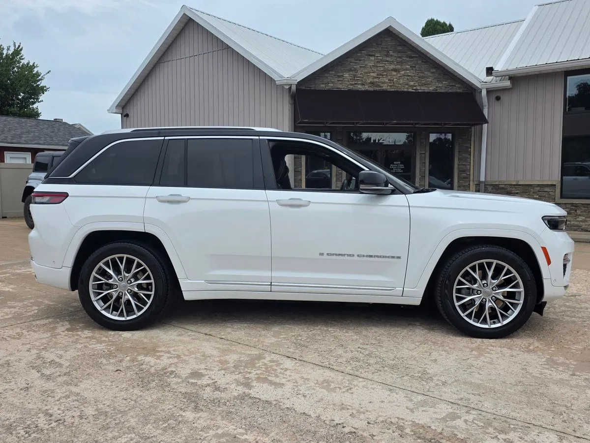 2022 Jeep Grand Cherokee Summit Reserve 4xe - Photo 26