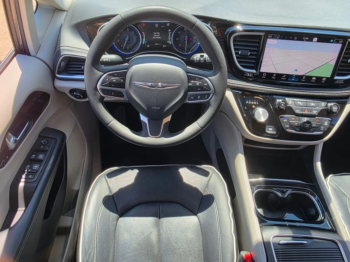 2023 Chrysler Pacifica Limited - Photo 21
