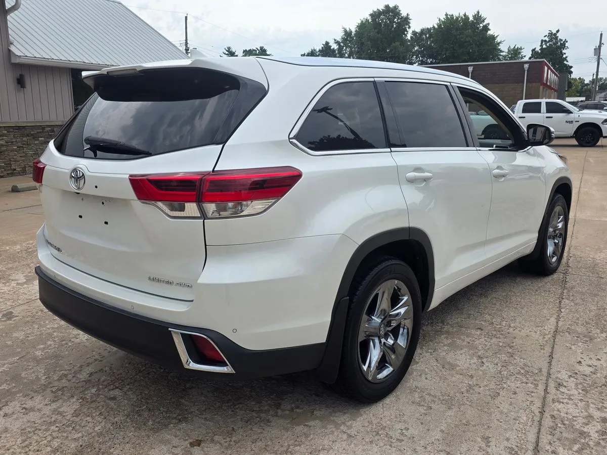2017 Toyota Highlander Limited Platinum - Photo 30