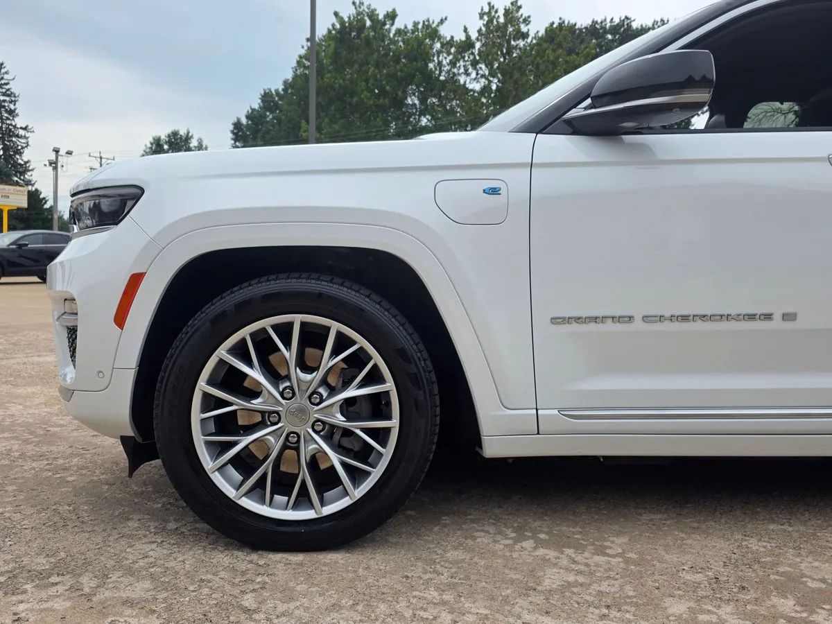 2022 Jeep Grand Cherokee Summit Reserve 4xe - Photo 33
