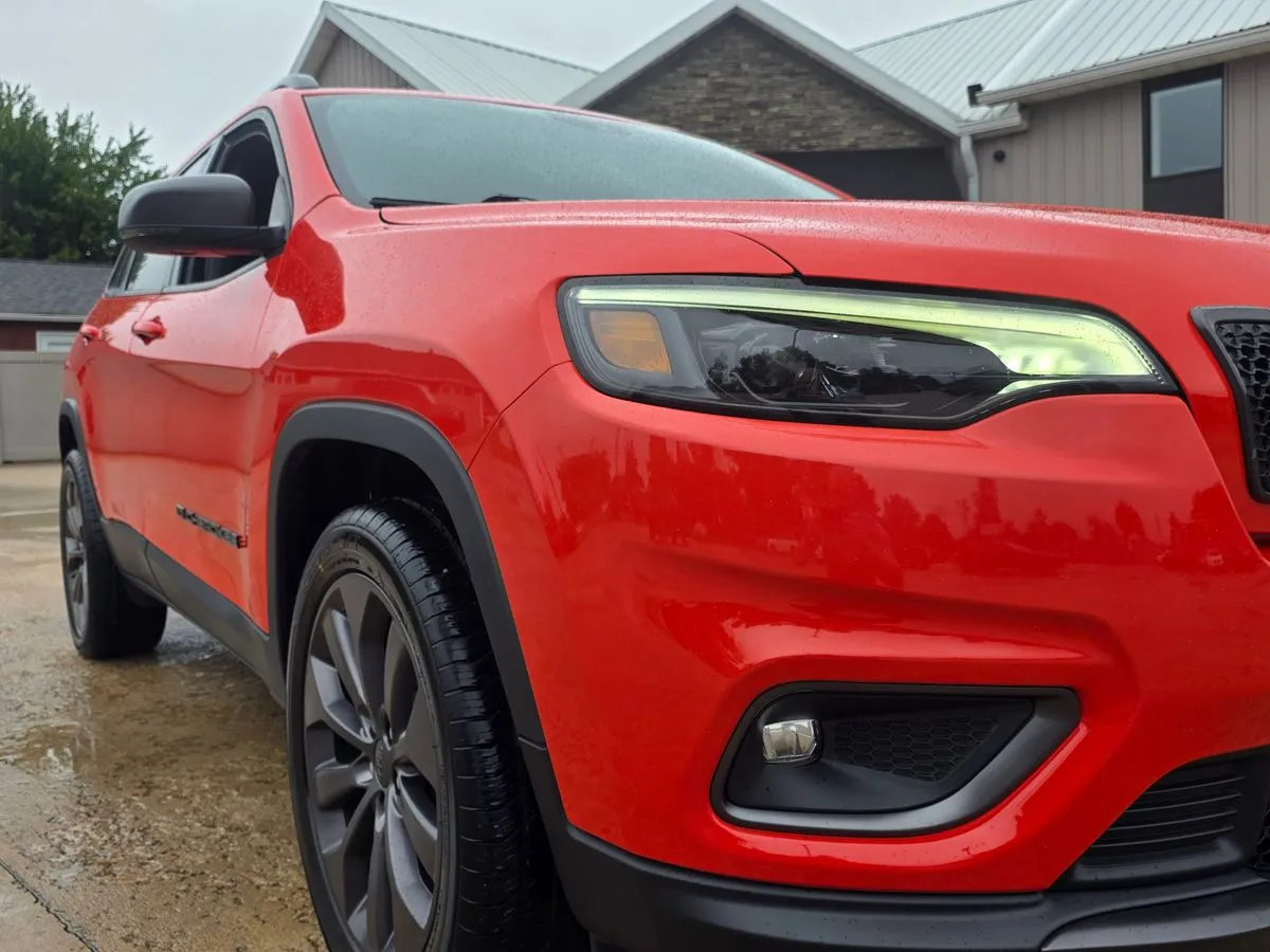 2021 JEEP Cherokee - Thumbnail 30