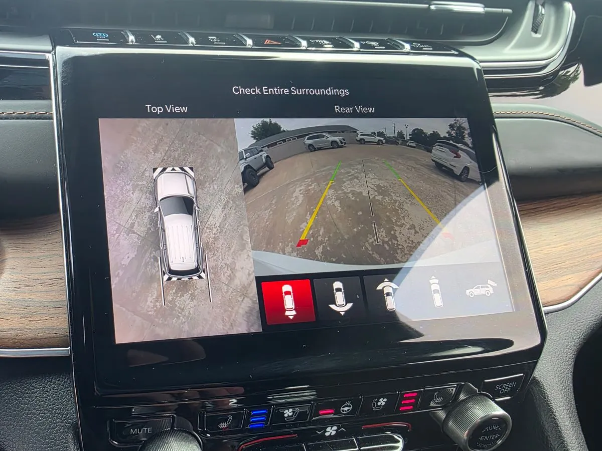 2022 Jeep Grand Cherokee Summit Reserve 4xe - Photo 9