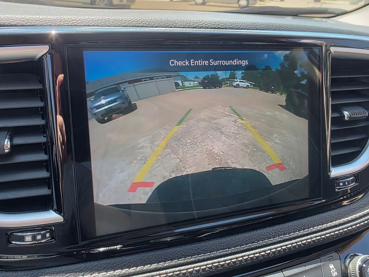 2023 Chrysler Pacifica Limited - Photo 14