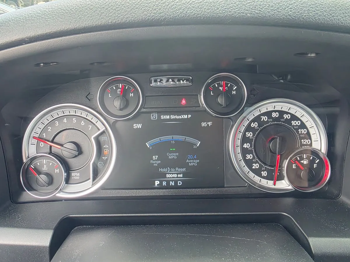 2022 RAM 1500 - Thumbnail 24
