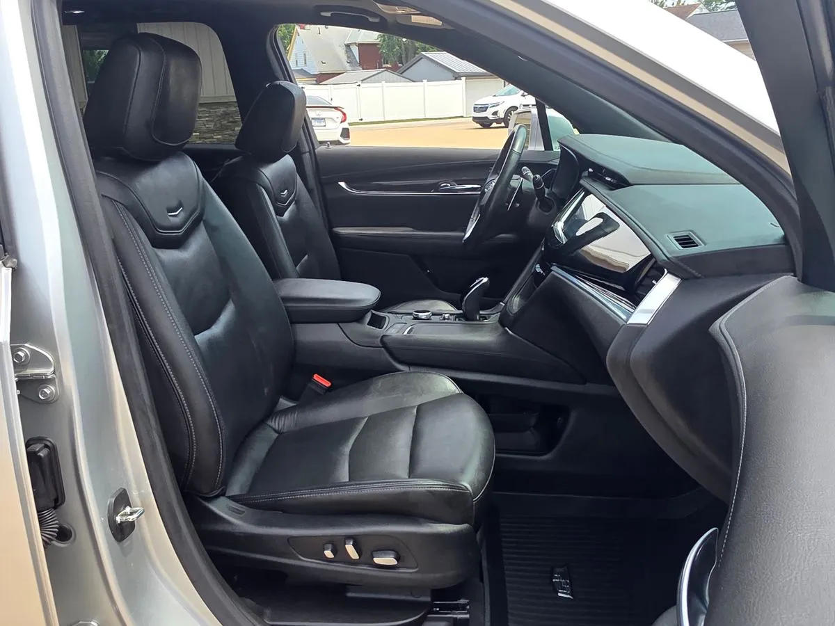 2020 CADILLAC XT6 - Thumbnail 4