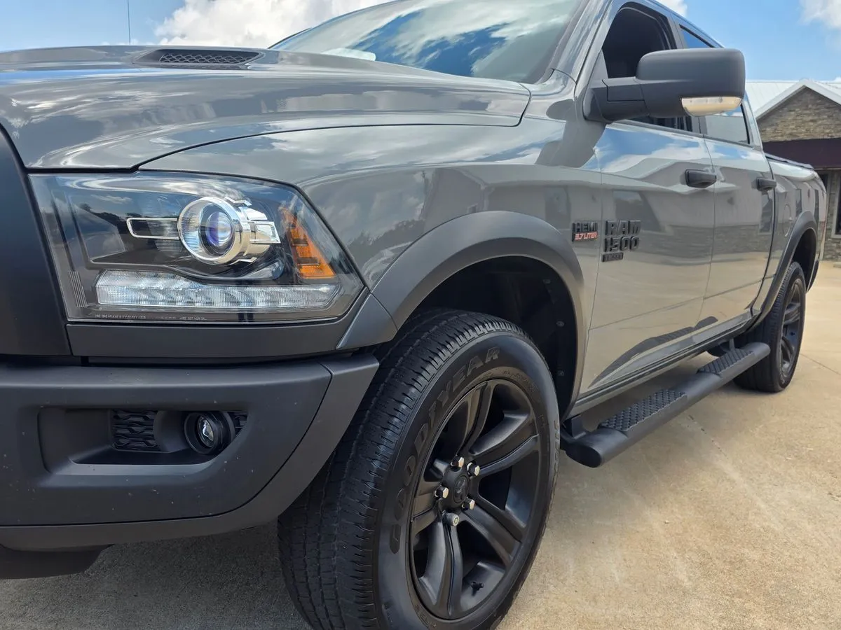 2022 RAM 1500 - Thumbnail 11
