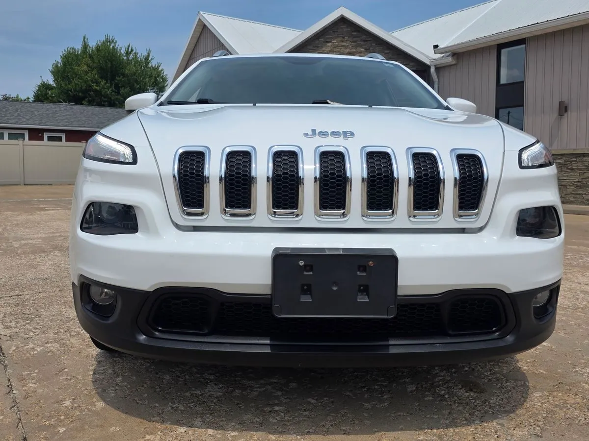 2018 JEEP Cherokee - Thumbnail 27