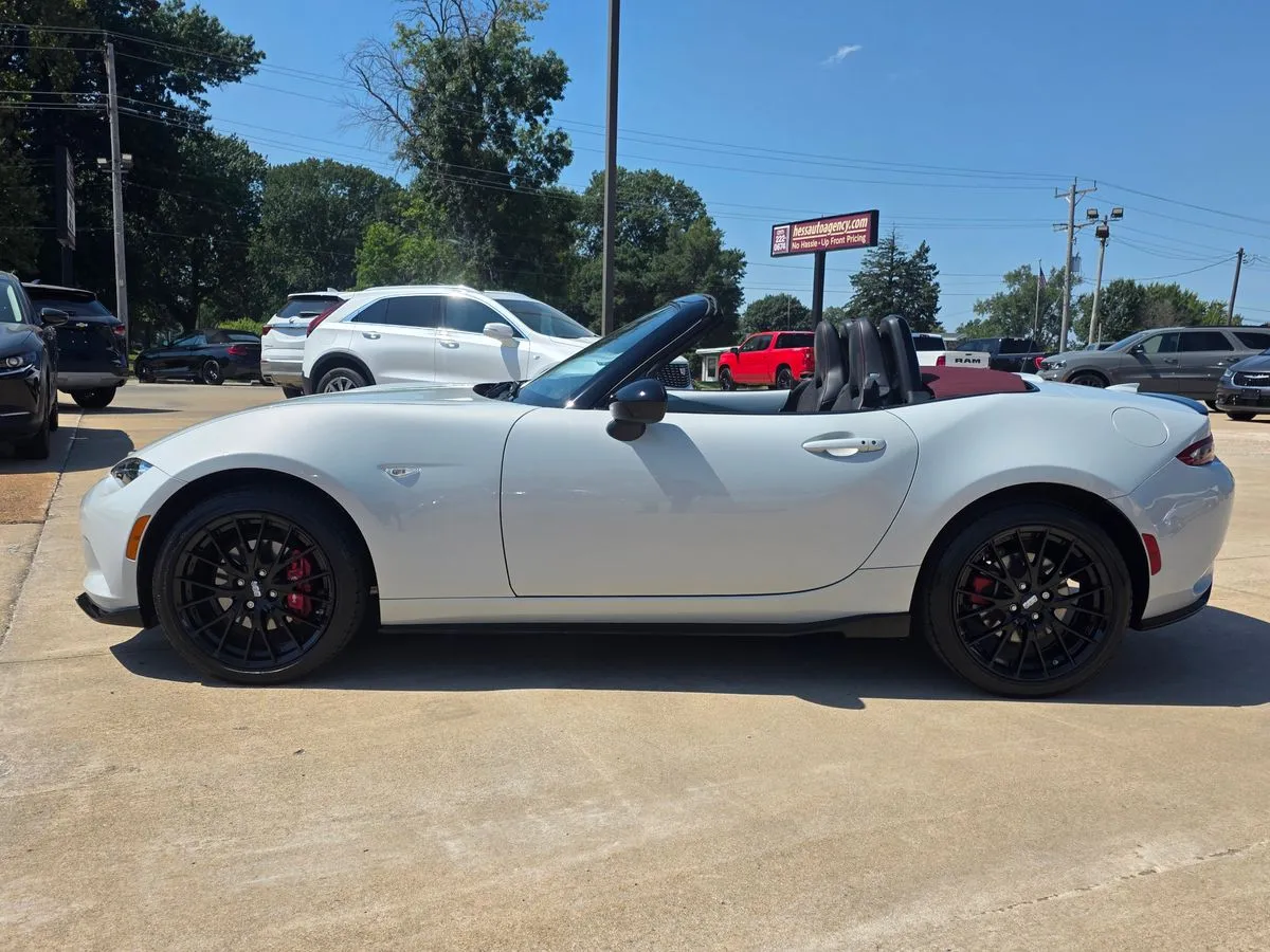 2018 MAZDA MX-5 - Thumbnail 17