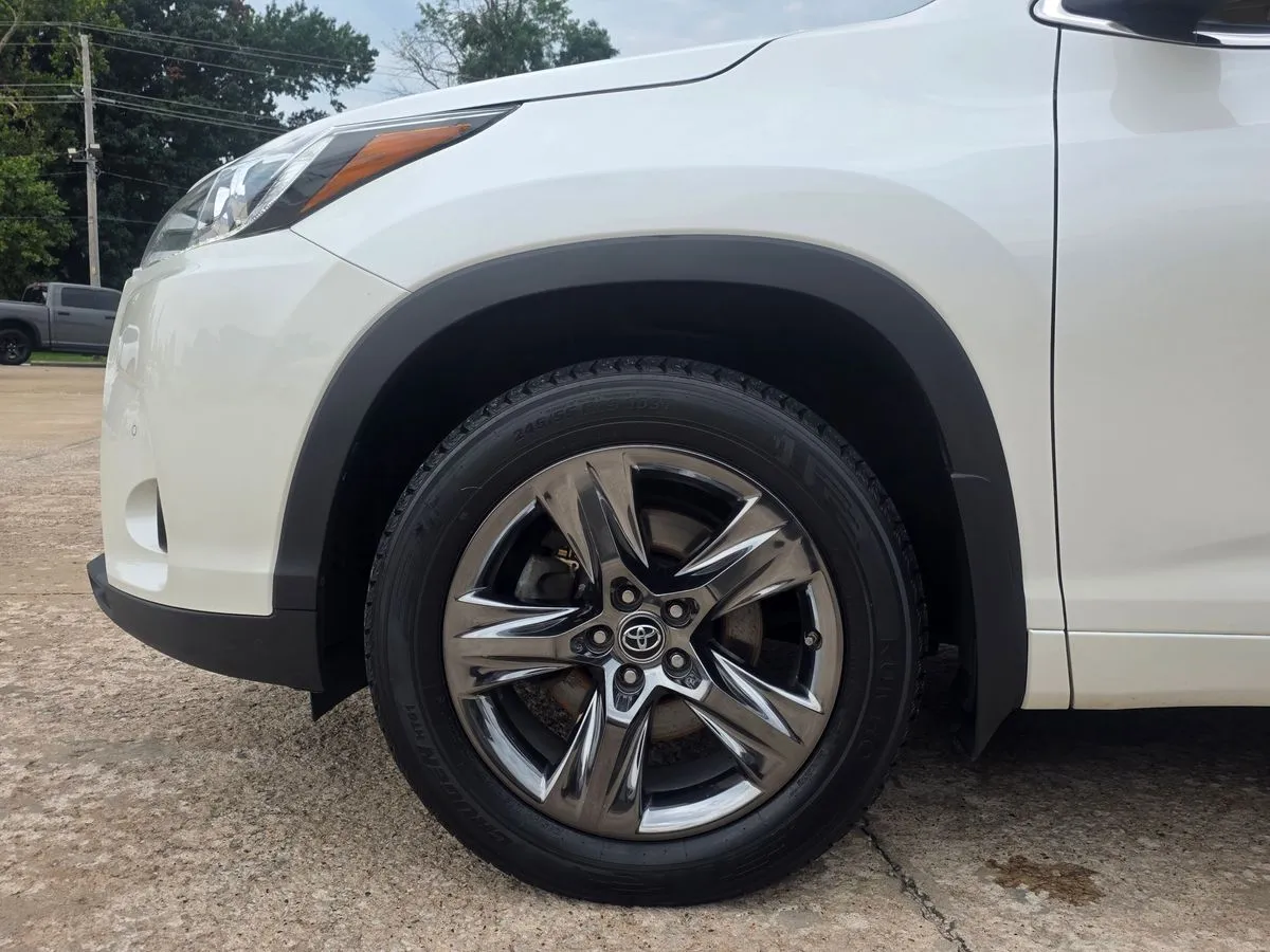 2017 Toyota Highlander Limited Platinum - Photo 2