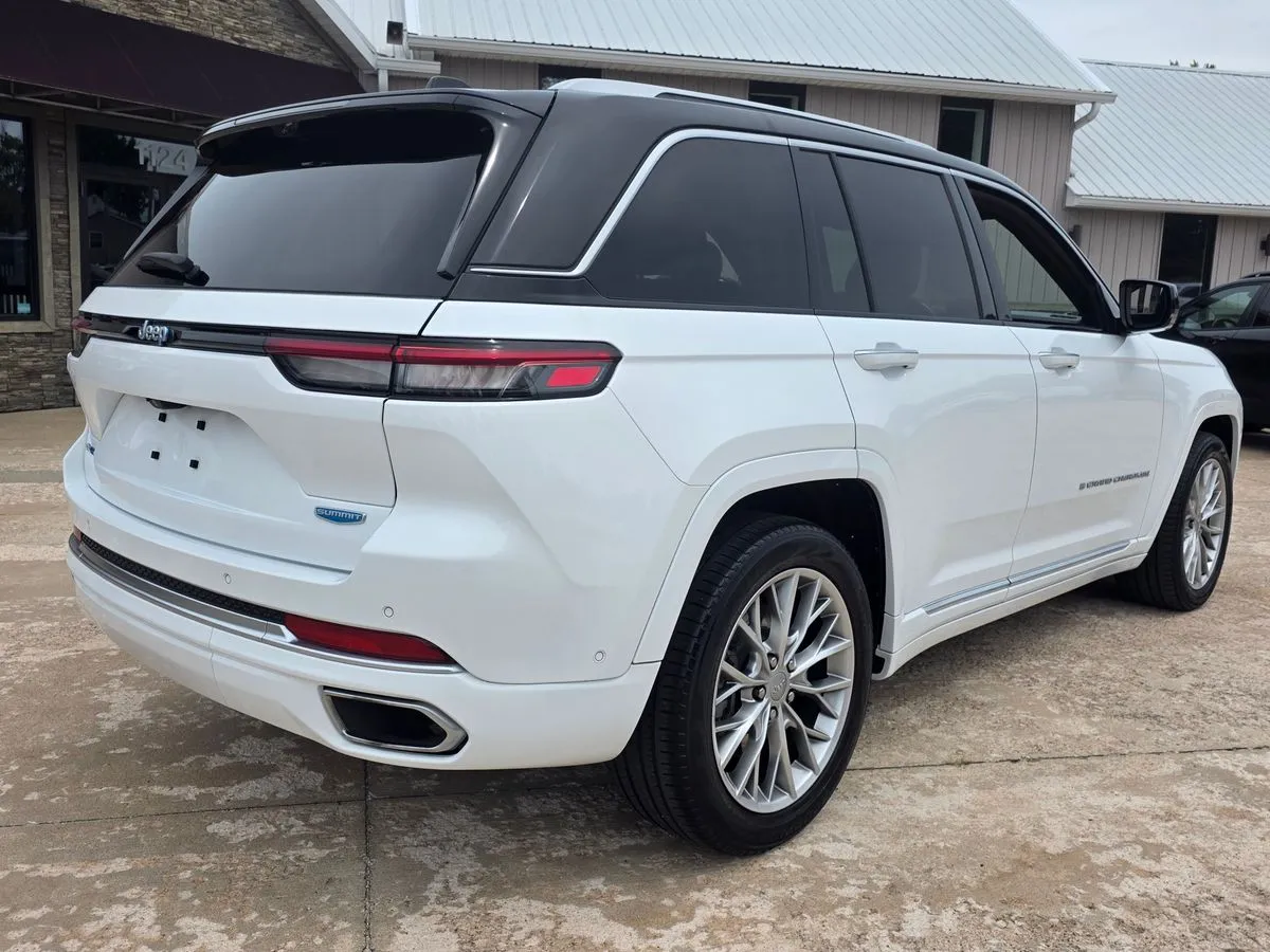 2022 Jeep Grand Cherokee Summit Reserve 4xe - Photo 25