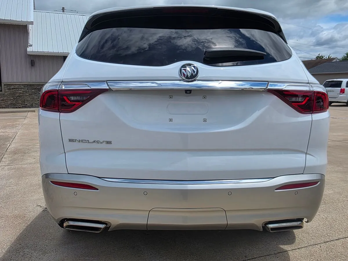 2023 BUICK Enclave - Thumbnail 3