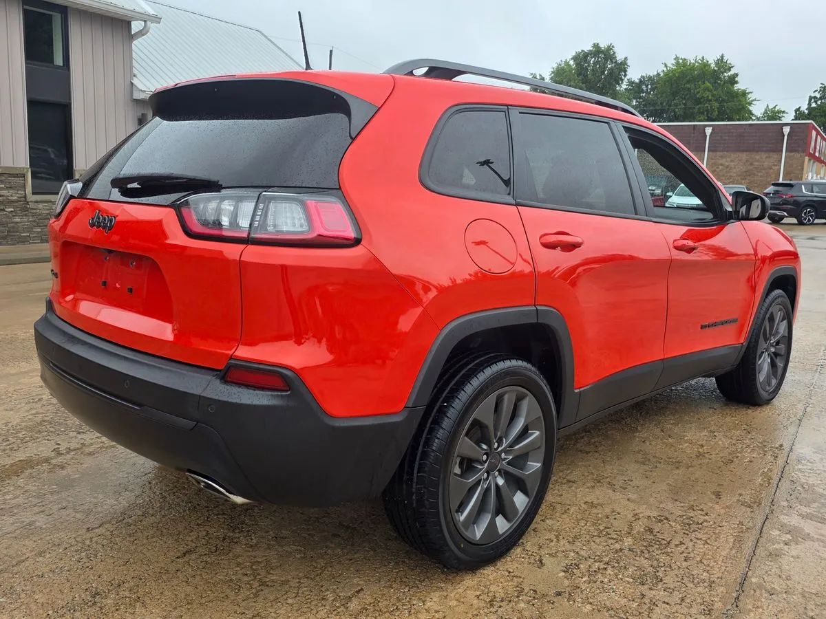 2021 JEEP Cherokee - Thumbnail 25