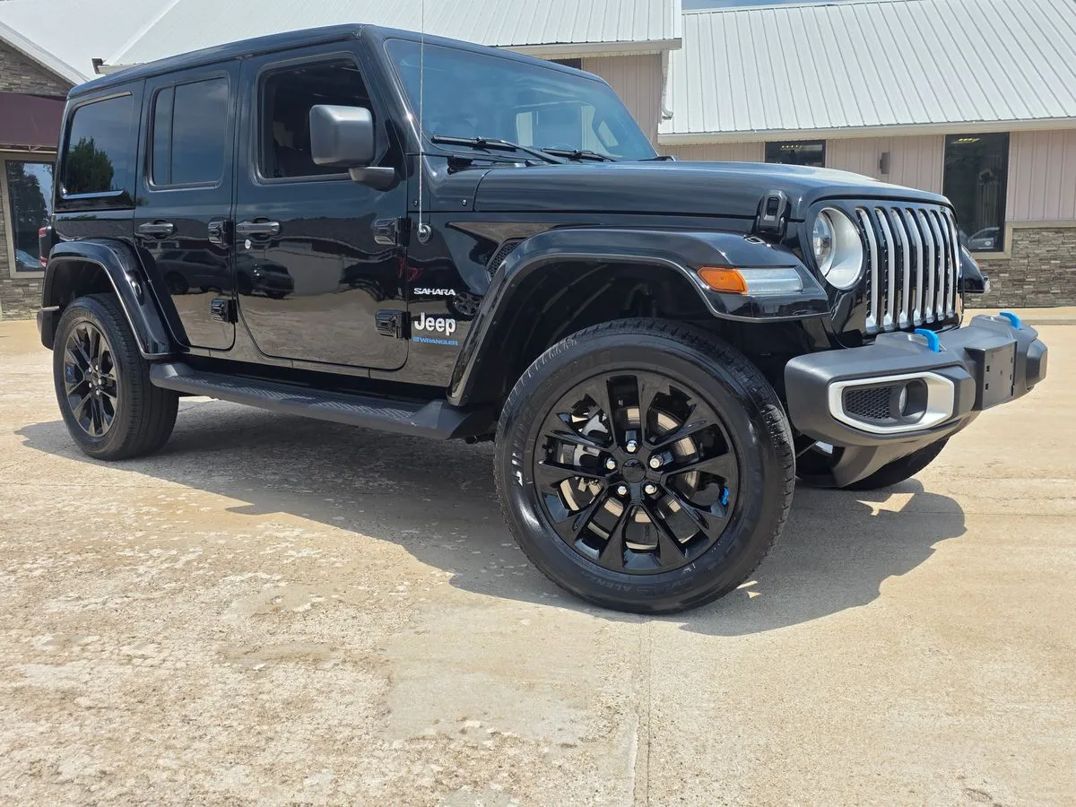 2023 JEEP Wrangler - Thumbnail 13