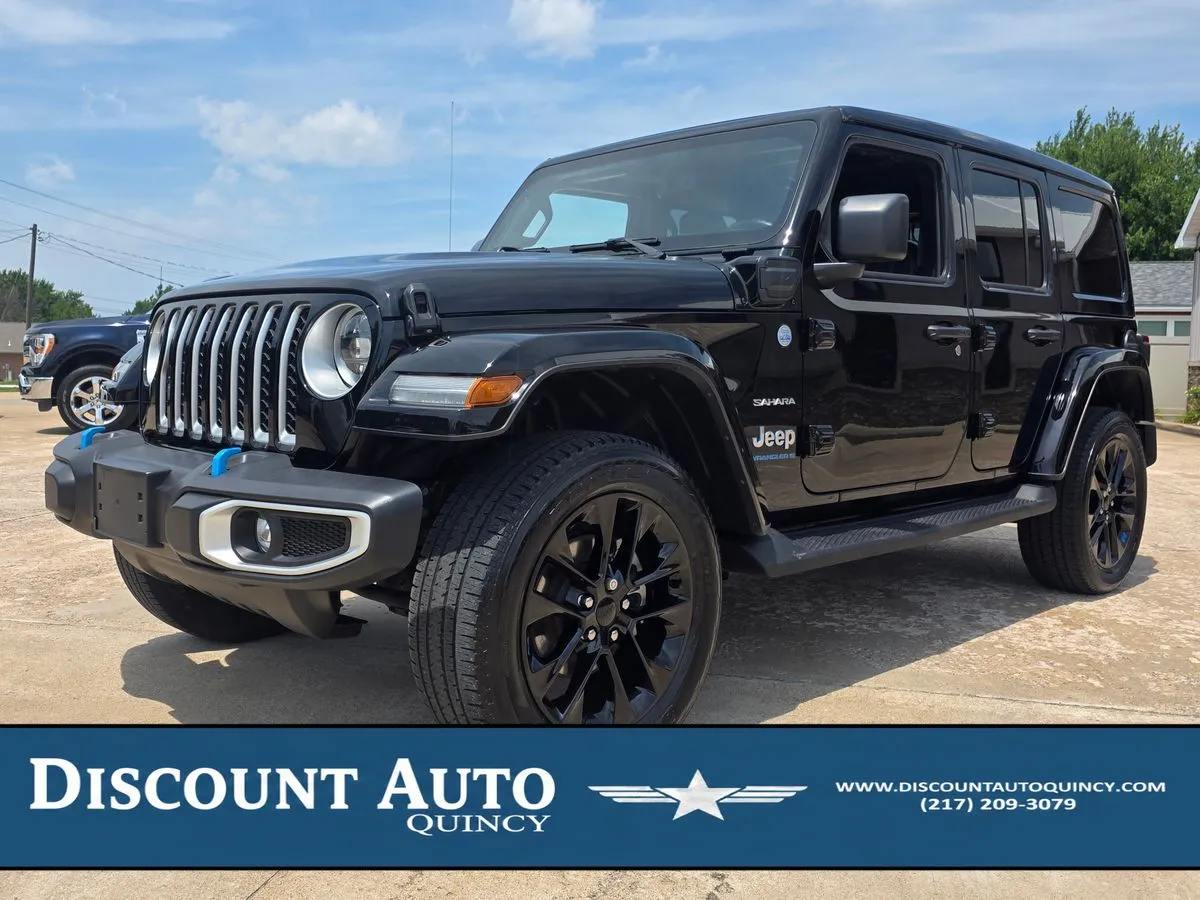 Used 2023 JEEP Wrangler for sale in Quincy IL