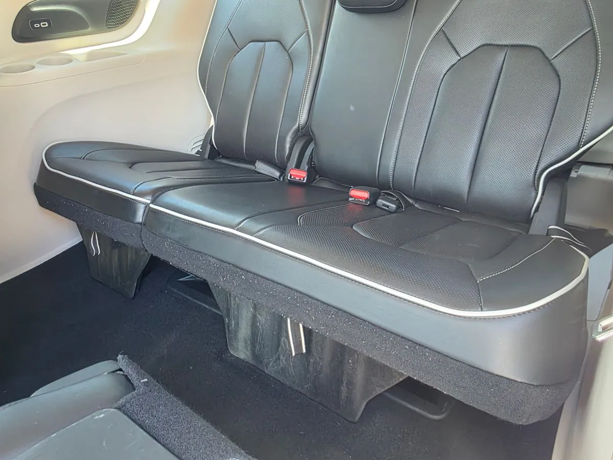2023 Chrysler Pacifica Limited - Photo 23