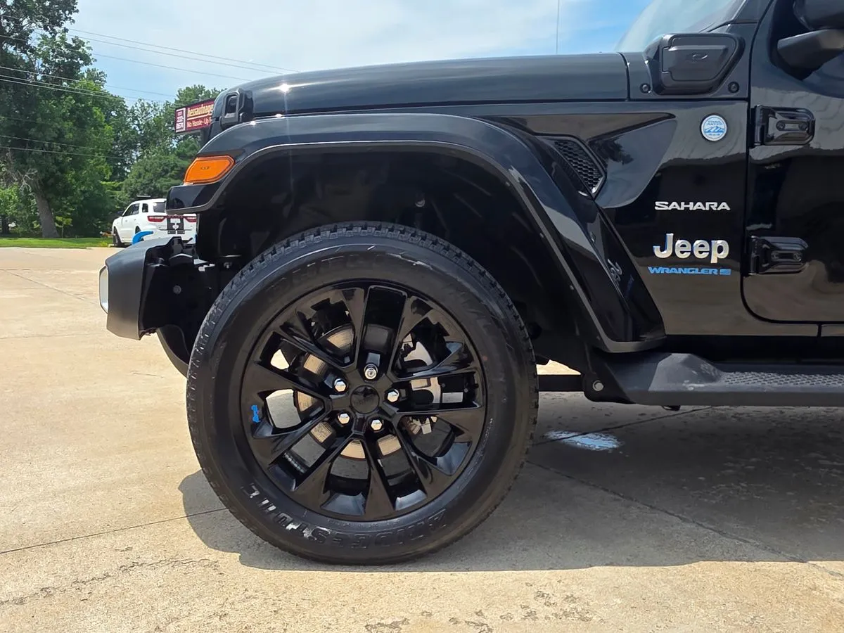 2023 JEEP Wrangler - Thumbnail 12