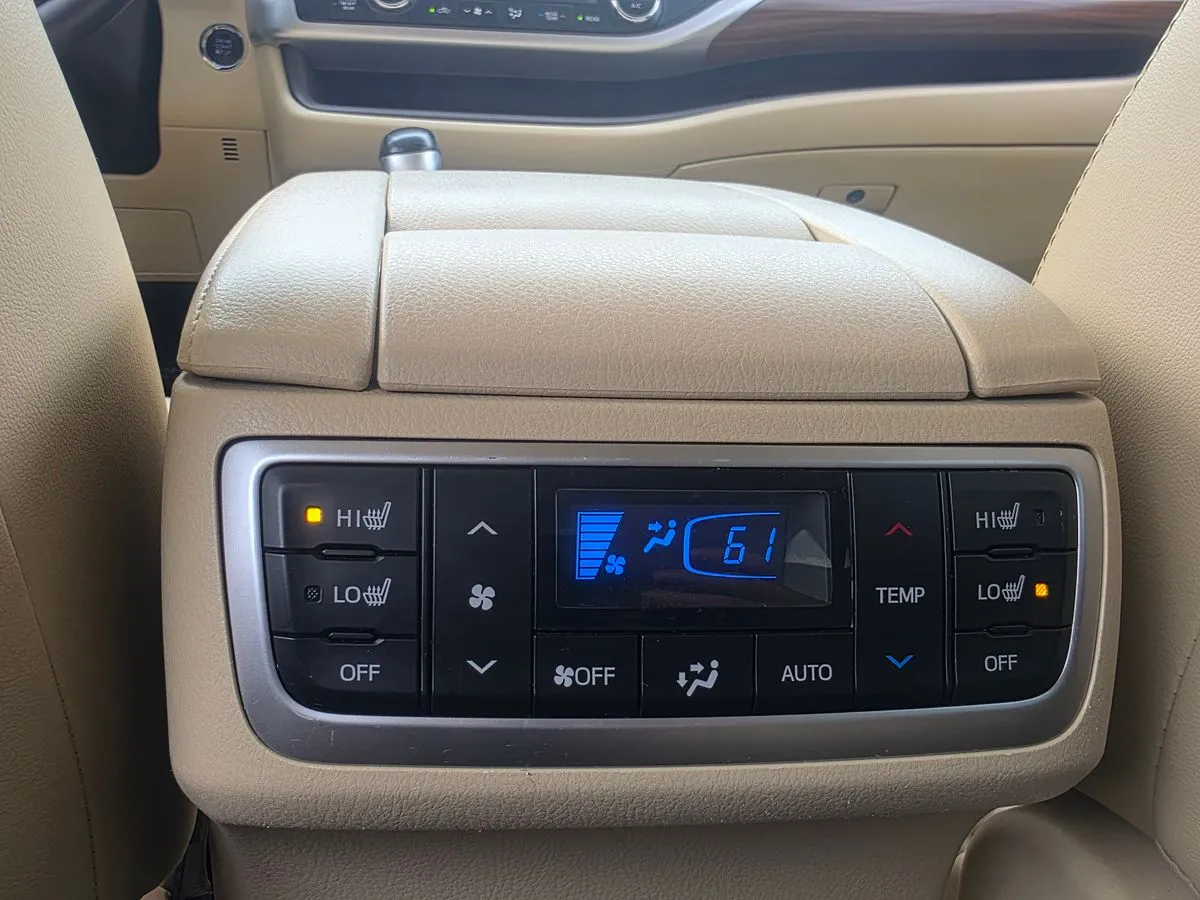 2017 Toyota Highlander Limited Platinum - Photo 22