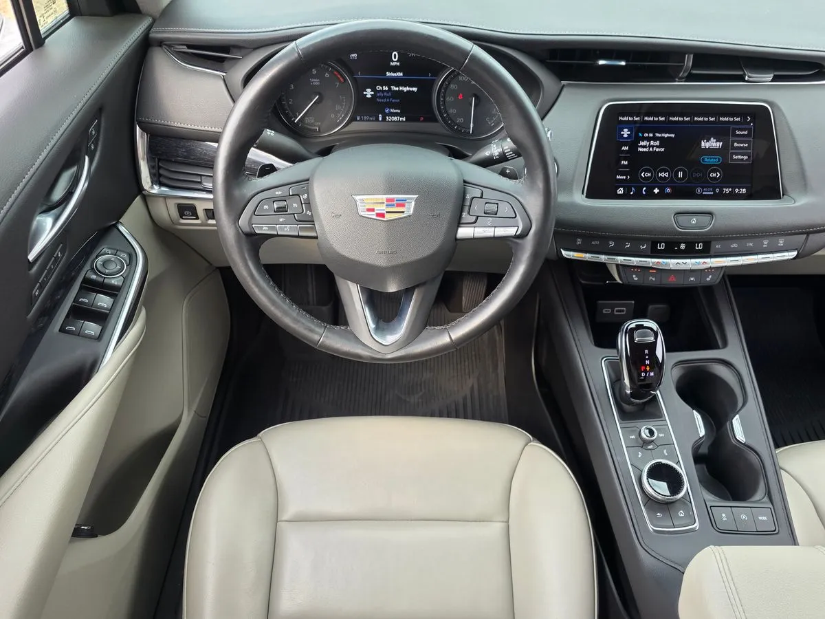 2023 CADILLAC XT4 - Thumbnail 21