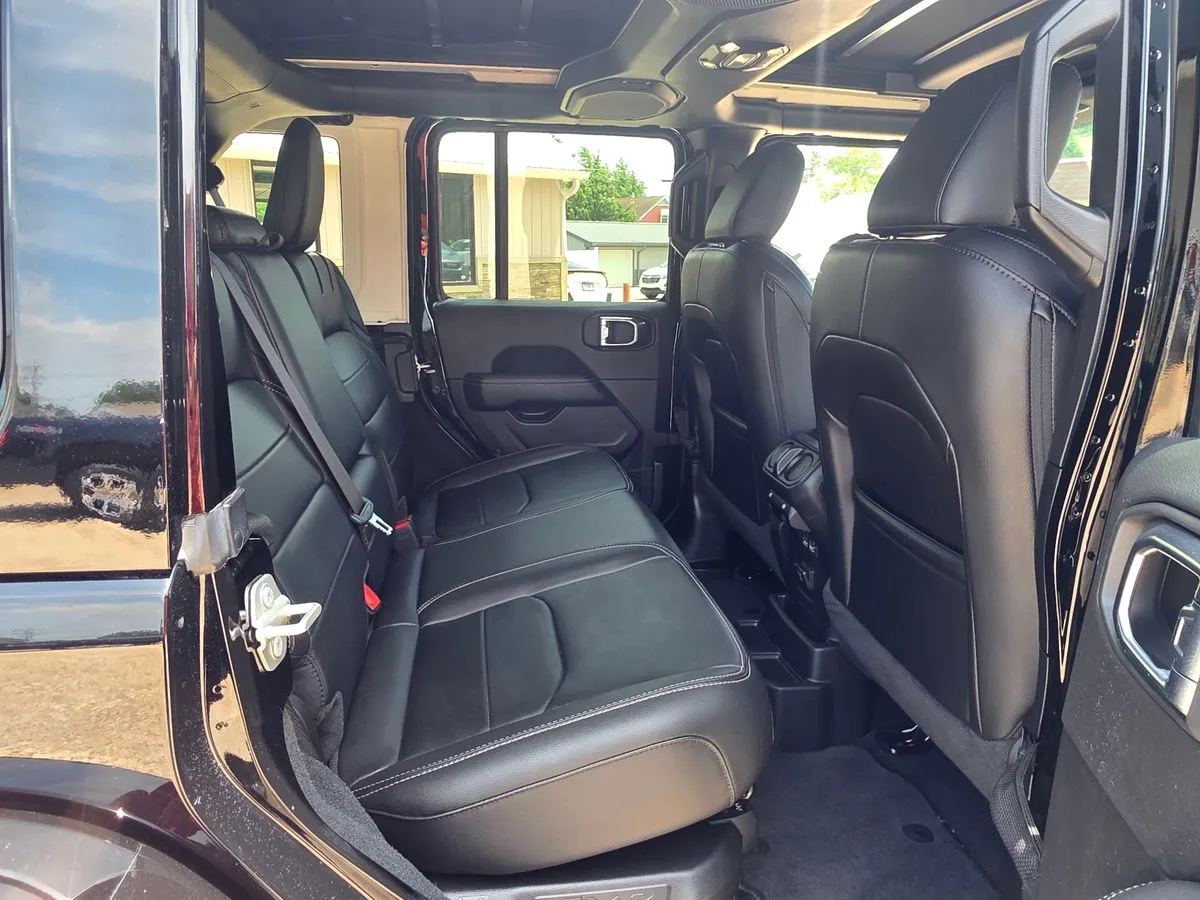 2023 JEEP Wrangler - Thumbnail 6