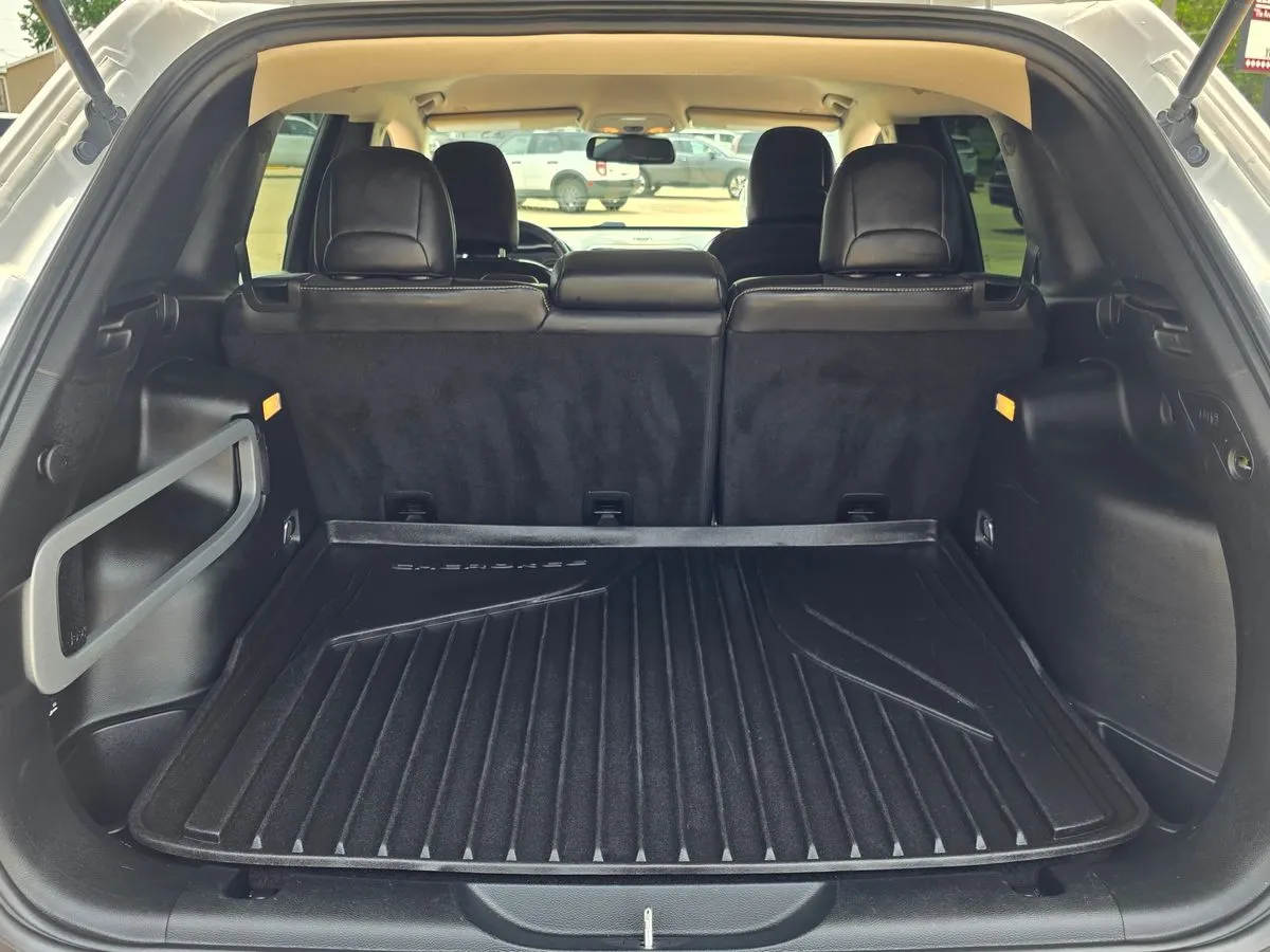 2018 JEEP Cherokee - Thumbnail 17