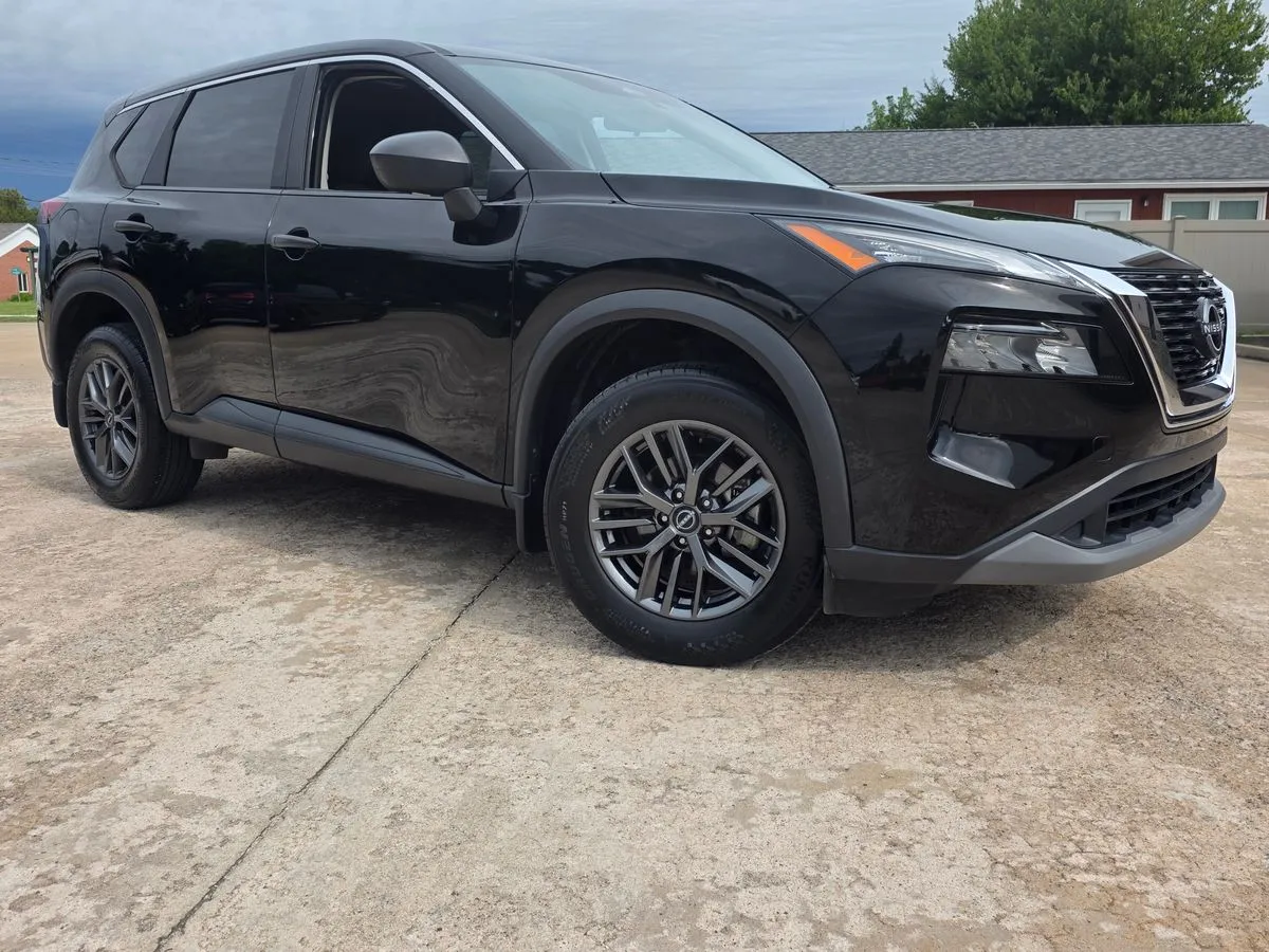 2023 NISSAN Rogue - View 1