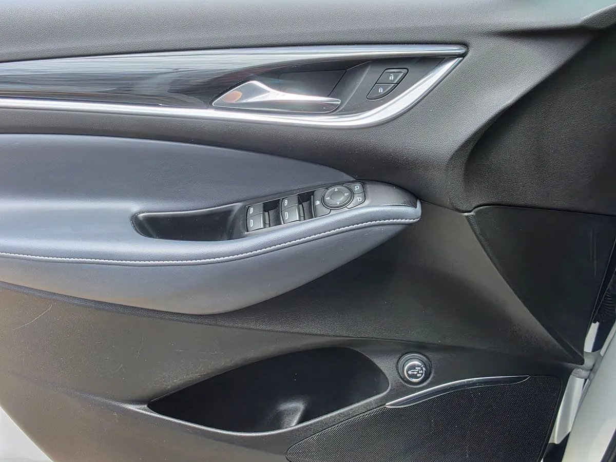 2023 BUICK Enclave - Thumbnail 23