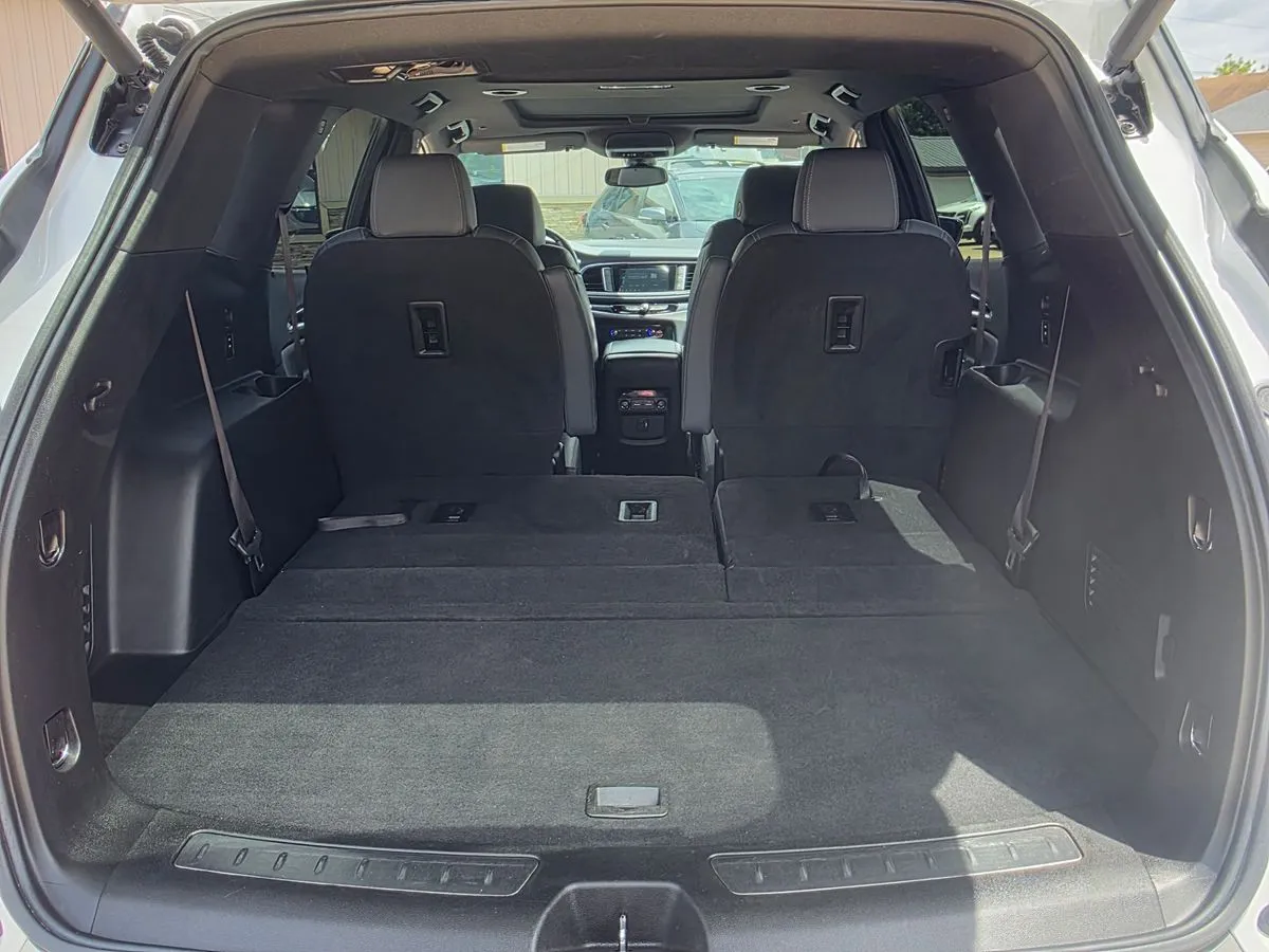 2023 BUICK Enclave - Thumbnail 2