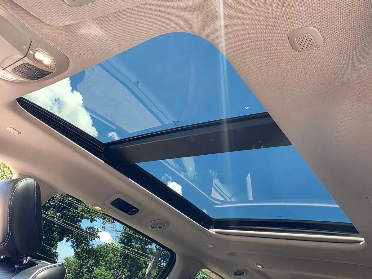 2023 Chrysler Pacifica Limited - Photo 19