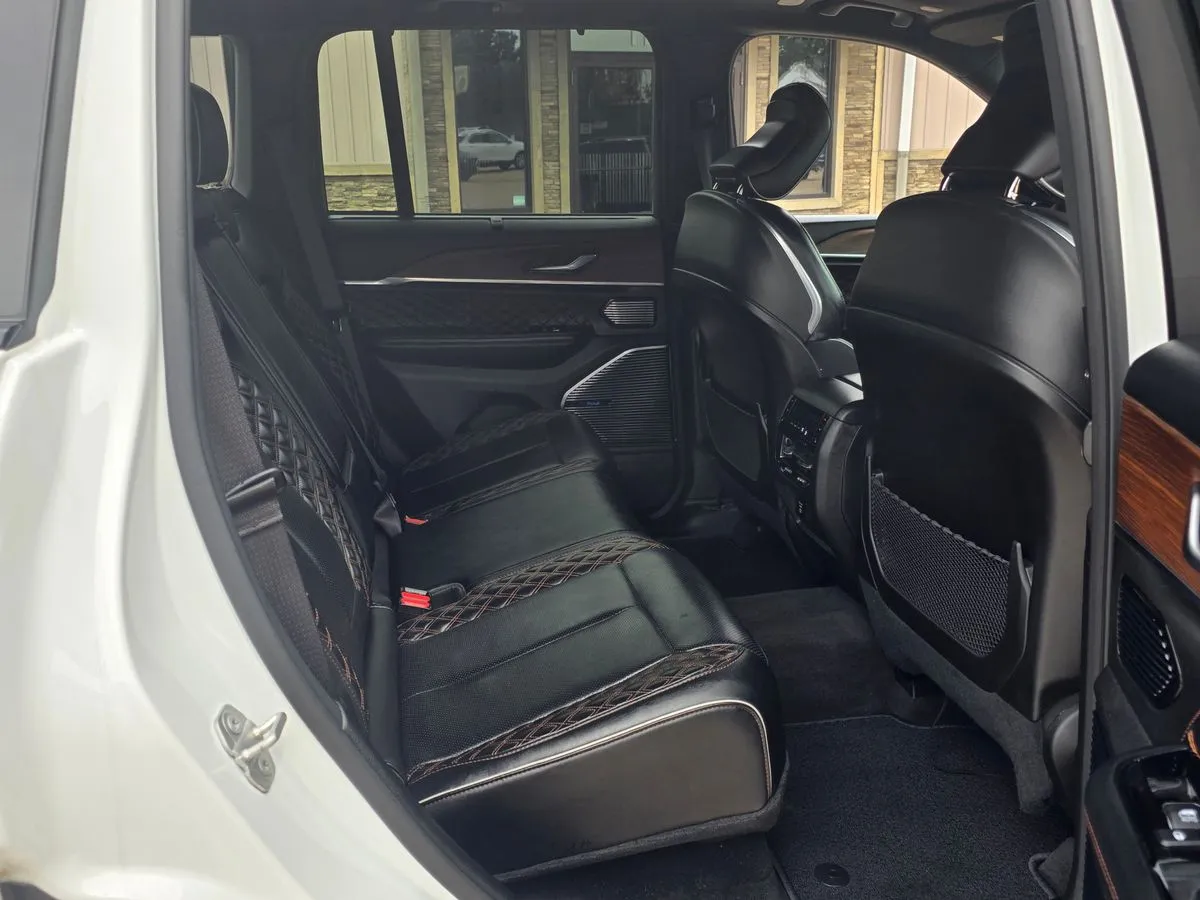 2022 Jeep Grand Cherokee Summit Reserve 4xe - Photo 27