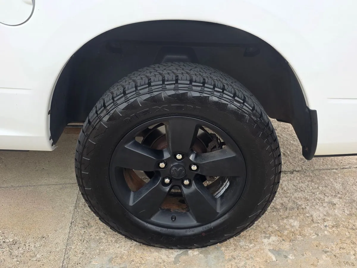 2019 RAM 1500 - Thumbnail 8