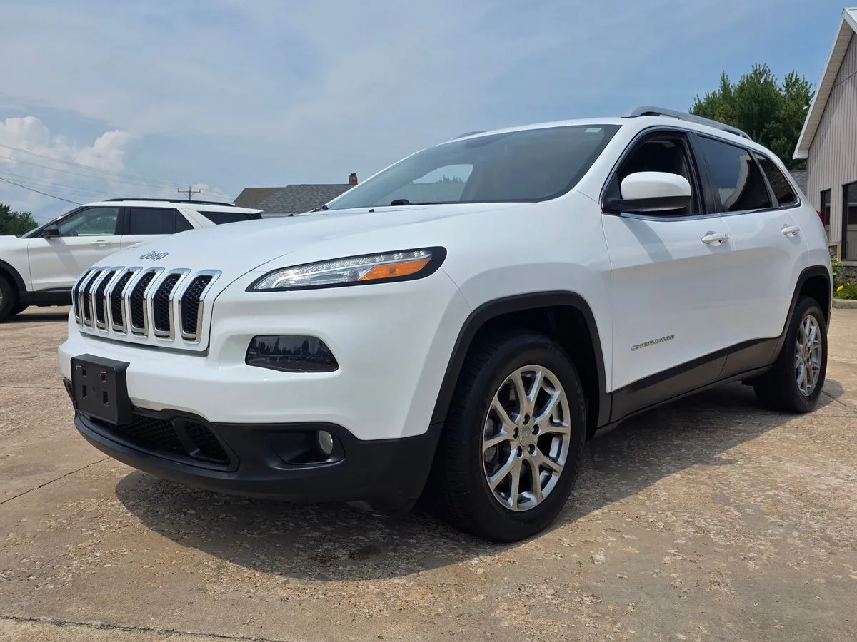 2018 JEEP Cherokee - Thumbnail 3